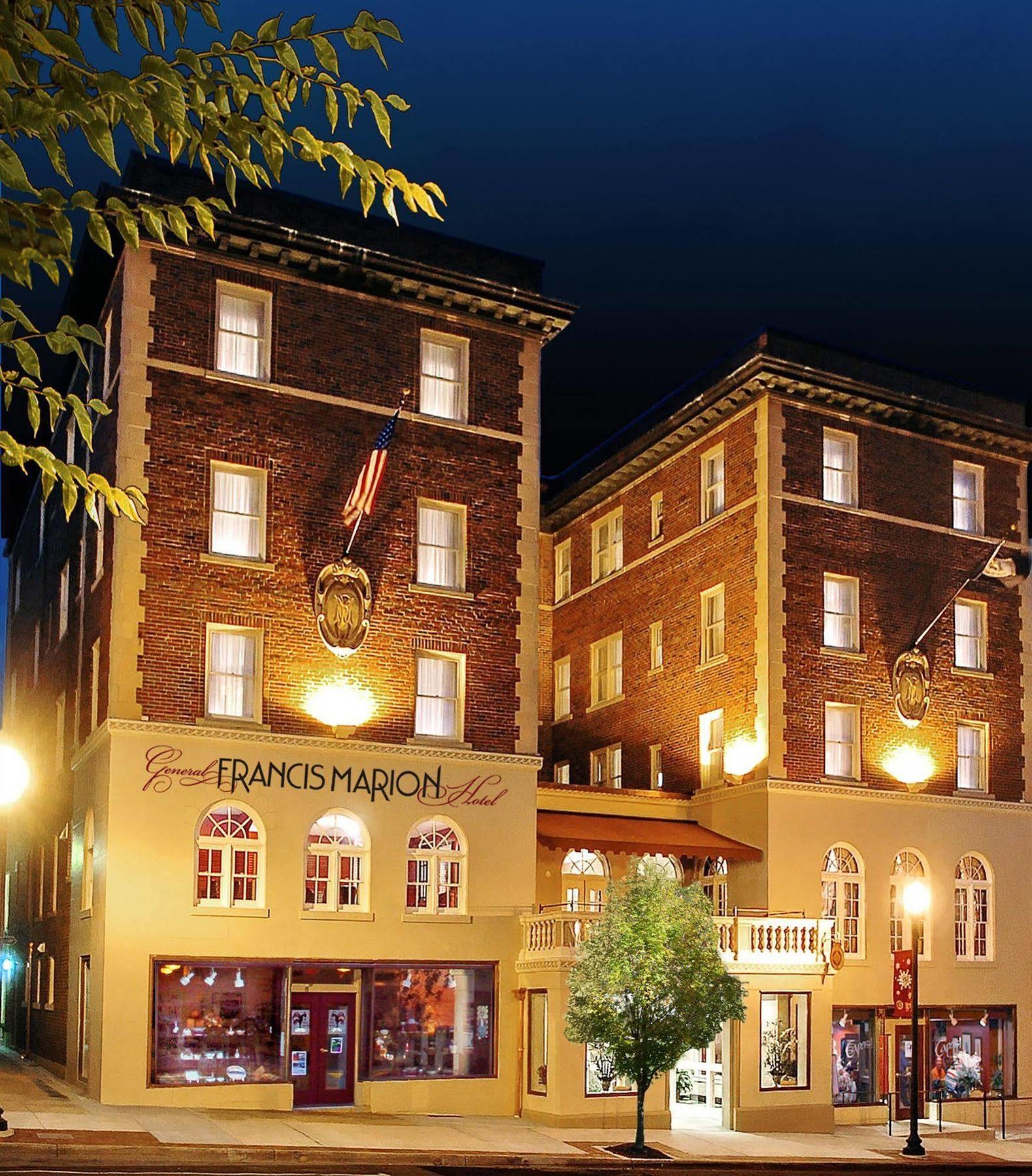 General Francis Marion Hotel Esterno foto